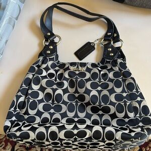 Coach Ashley Madison Signature Shoulder Bag